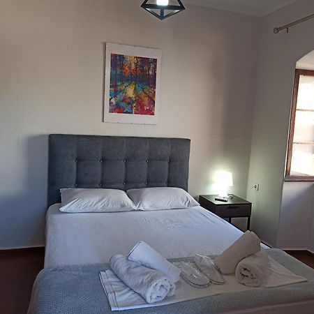 Poseidon Apartments Гайос Екстериор снимка