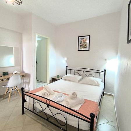 Poseidon Apartments Гайос Екстериор снимка