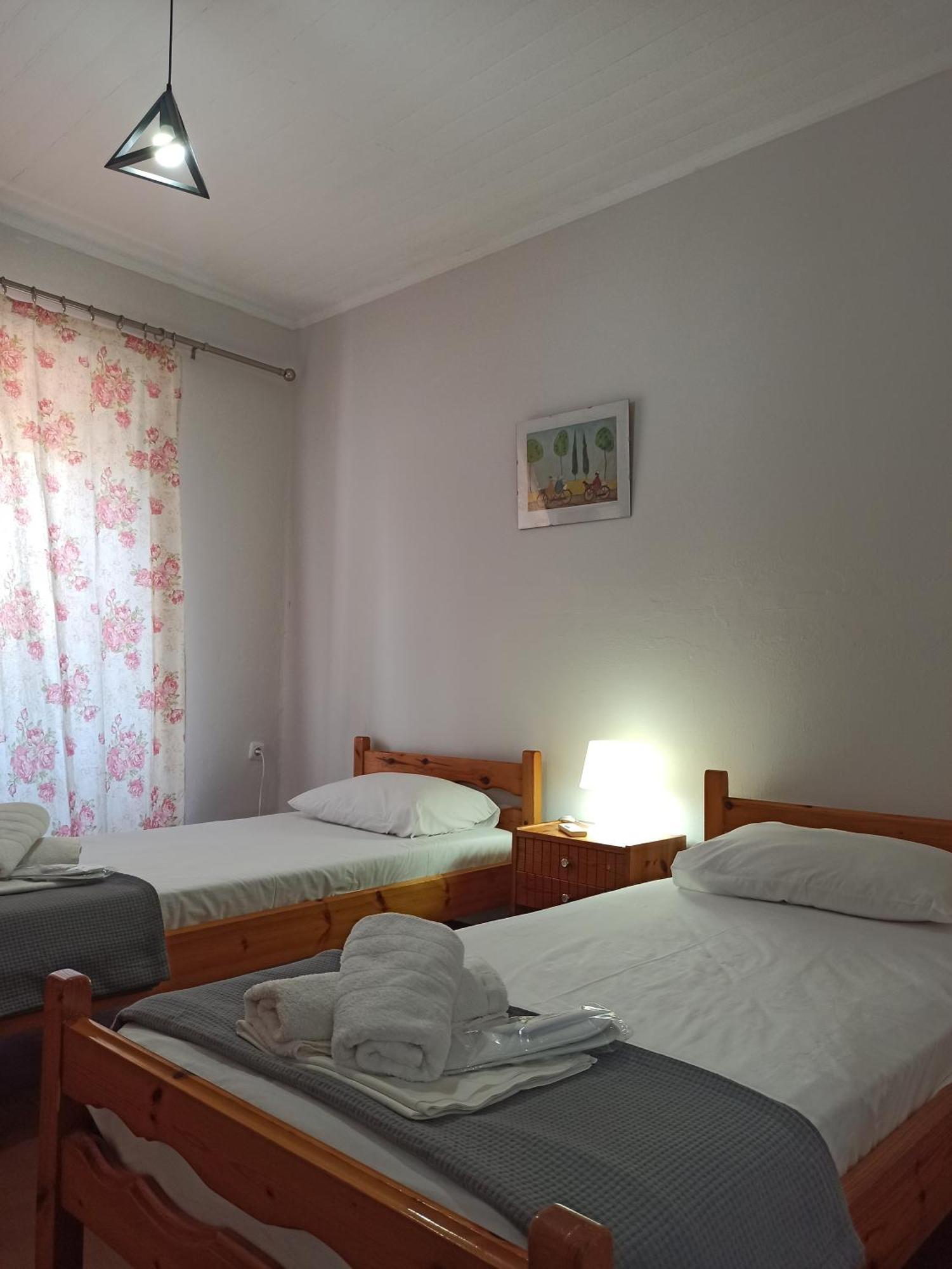 Poseidon Apartments Гайос Екстериор снимка
