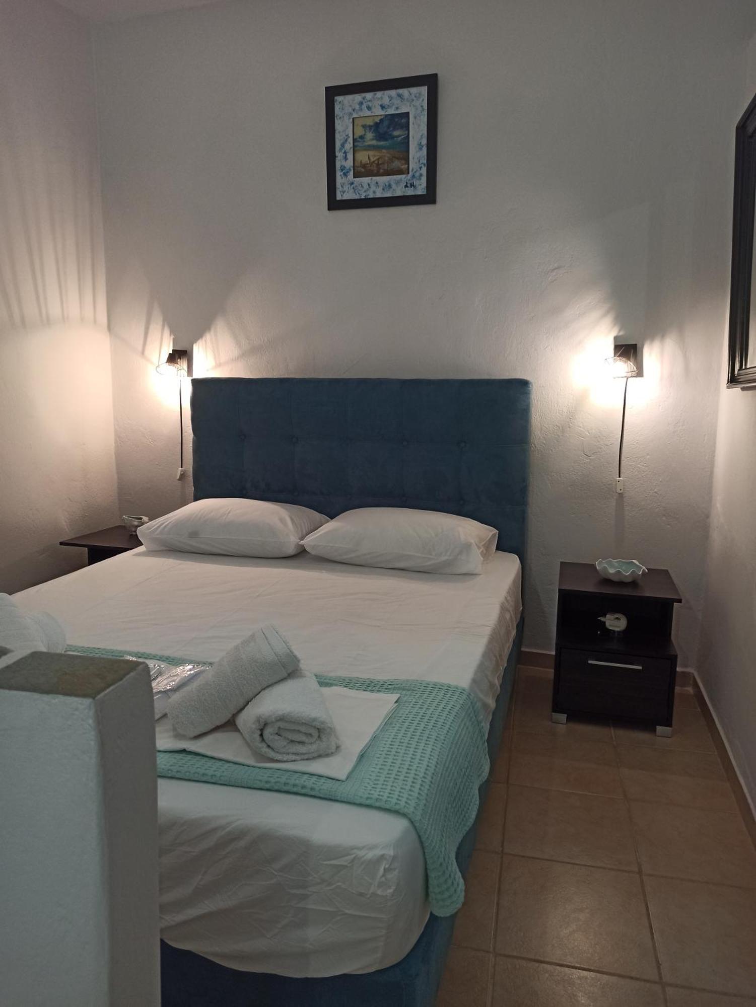 Poseidon Apartments Гайос Екстериор снимка