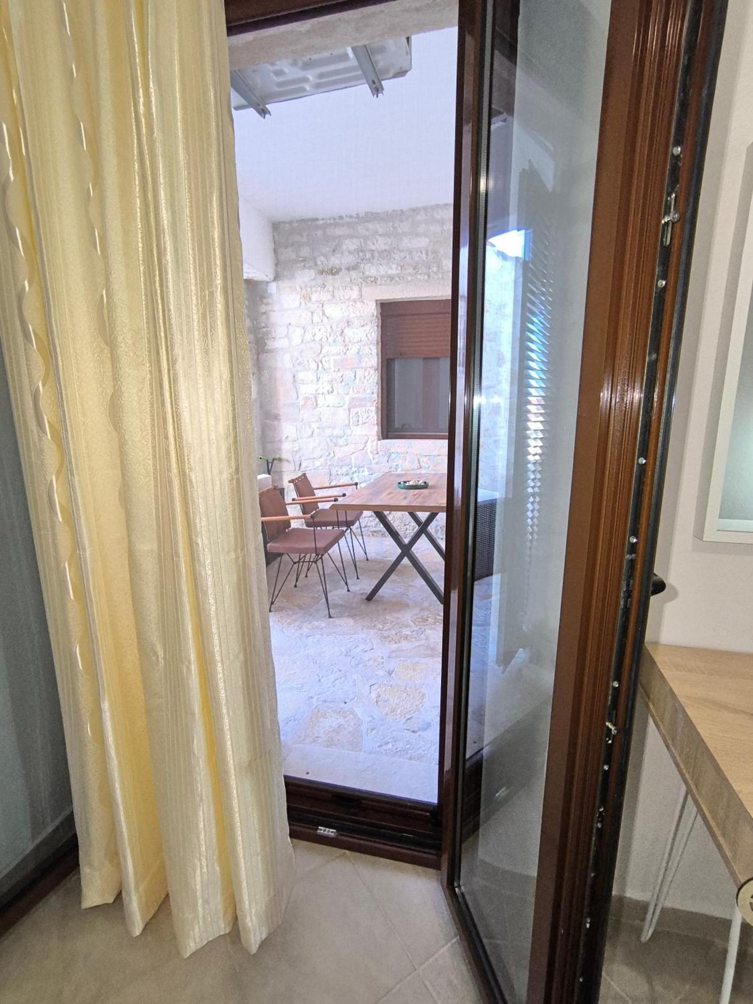 Poseidon Apartments Гайос Екстериор снимка